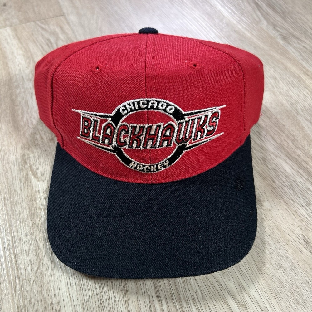 VTG Sports Specialties Chicago Blackhawks Snapback Hat NHL Red Black Wool Cap